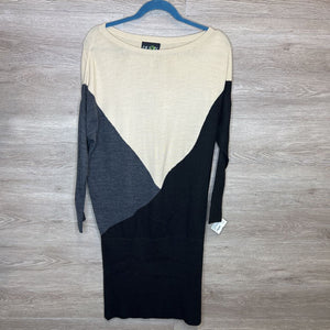 XS: Neutral Tone Color Block L/S Sweater Dress