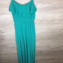 Load image into Gallery viewer, S: Green Silky Flutter Maxi Sun Dress
