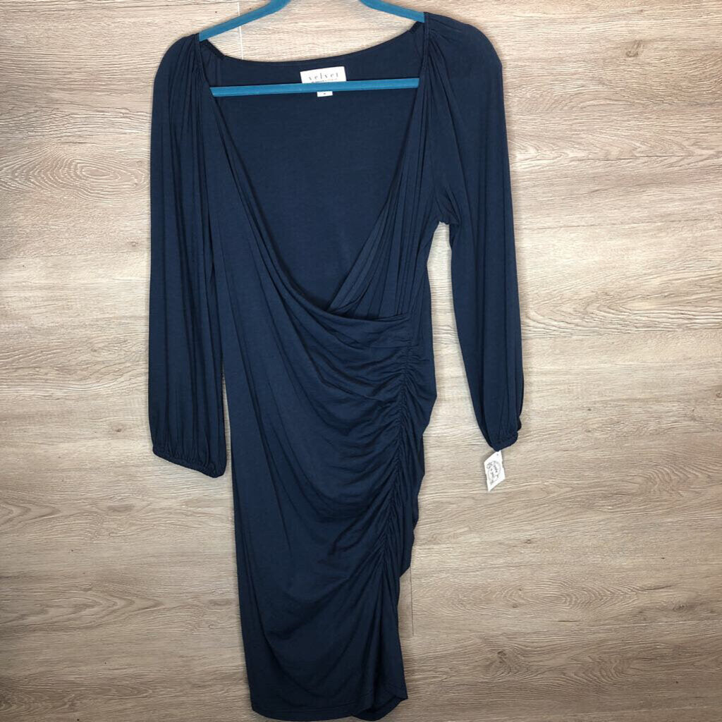 M: Navy L/S Ruched Dress