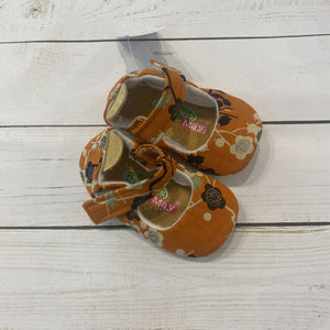 Size 3/4: Soft Orange Floral Mary Janes