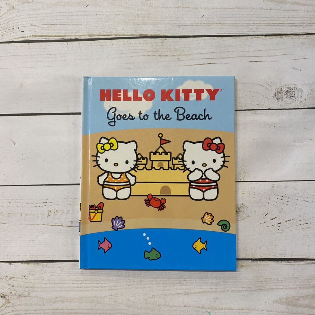 Used Book - Hello Kitty Goes to the Beach