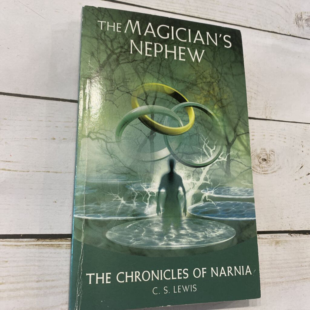 Used Book - The Chronicles of Narnia #1 The Magician's Nephew