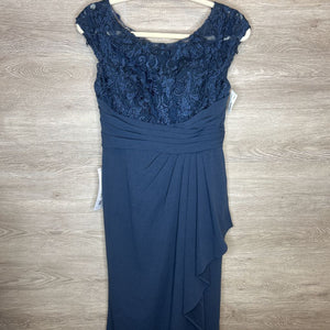 S/6: NWT Navy Lace + Chiffron Formal Dress *retail $150+