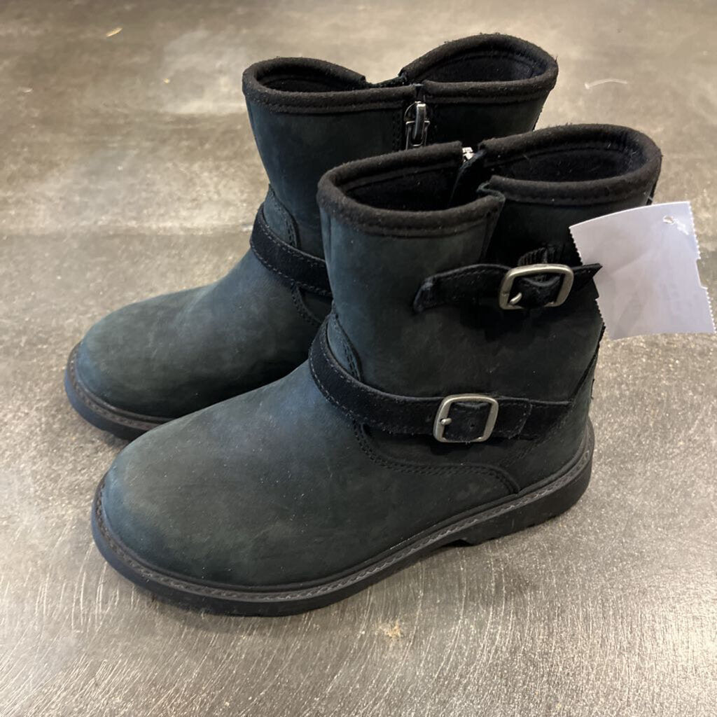 Size 12: Black Buckle Detailed Boots