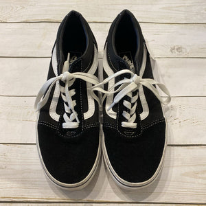 Size 5: Black Classic Old Skool Sneakers