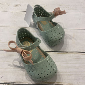 Size 5: Mint Perforated Mary Janes w/ Pink Bow