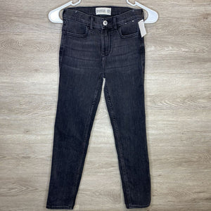 9/10: Black Wash High Rise Jeggings