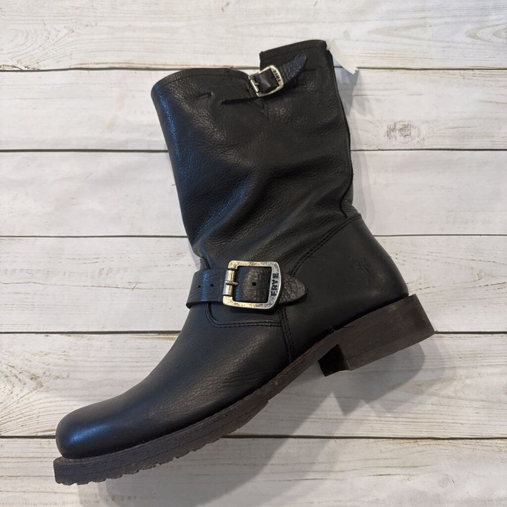 Size 8.5: Black Veronica Boots