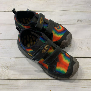 Size 4: Rainbow Velcro Shoes