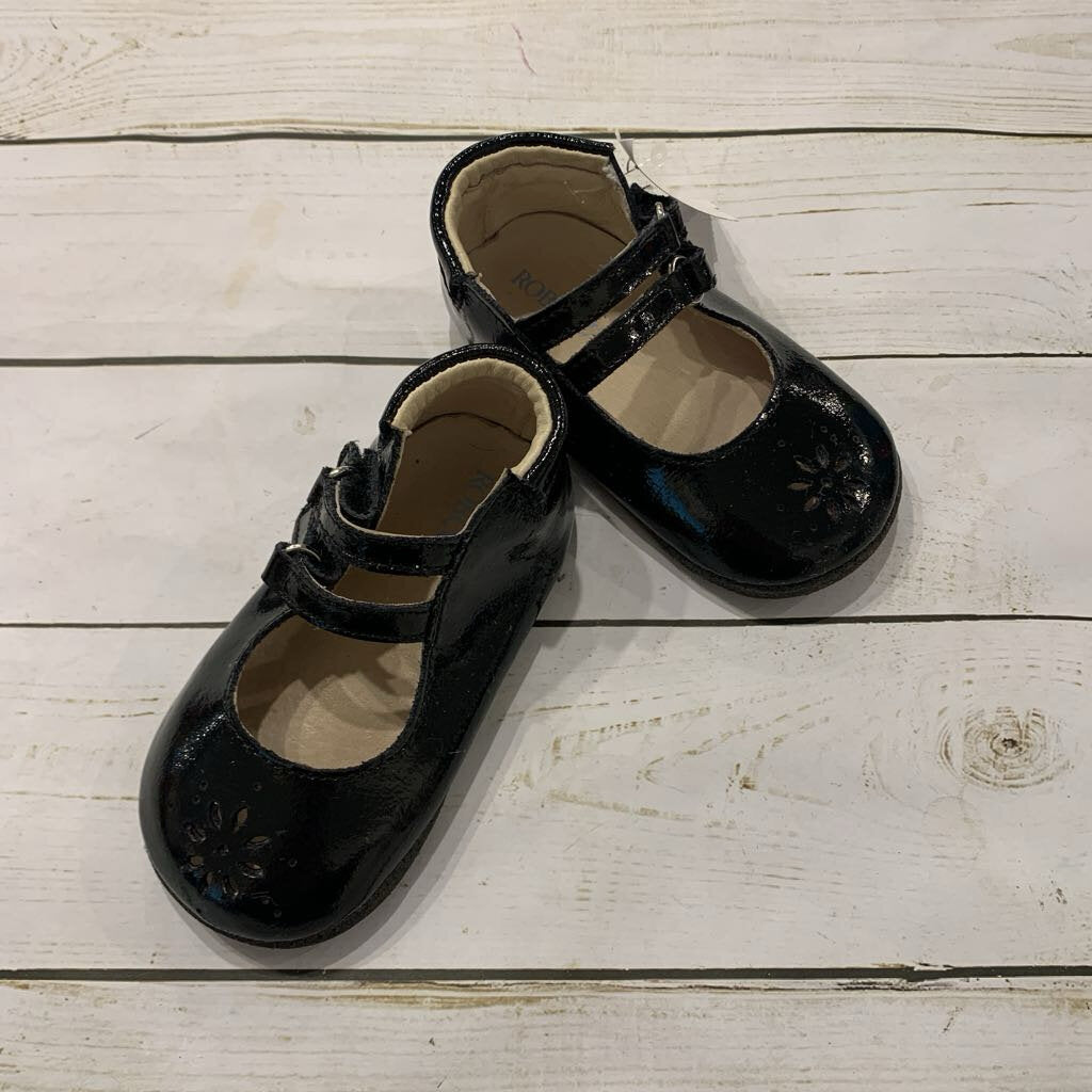 Size 12-18M: Black Patent Leather Mary Janes