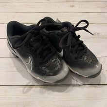 Load image into Gallery viewer, Size 10: Black Baseball Cleats
