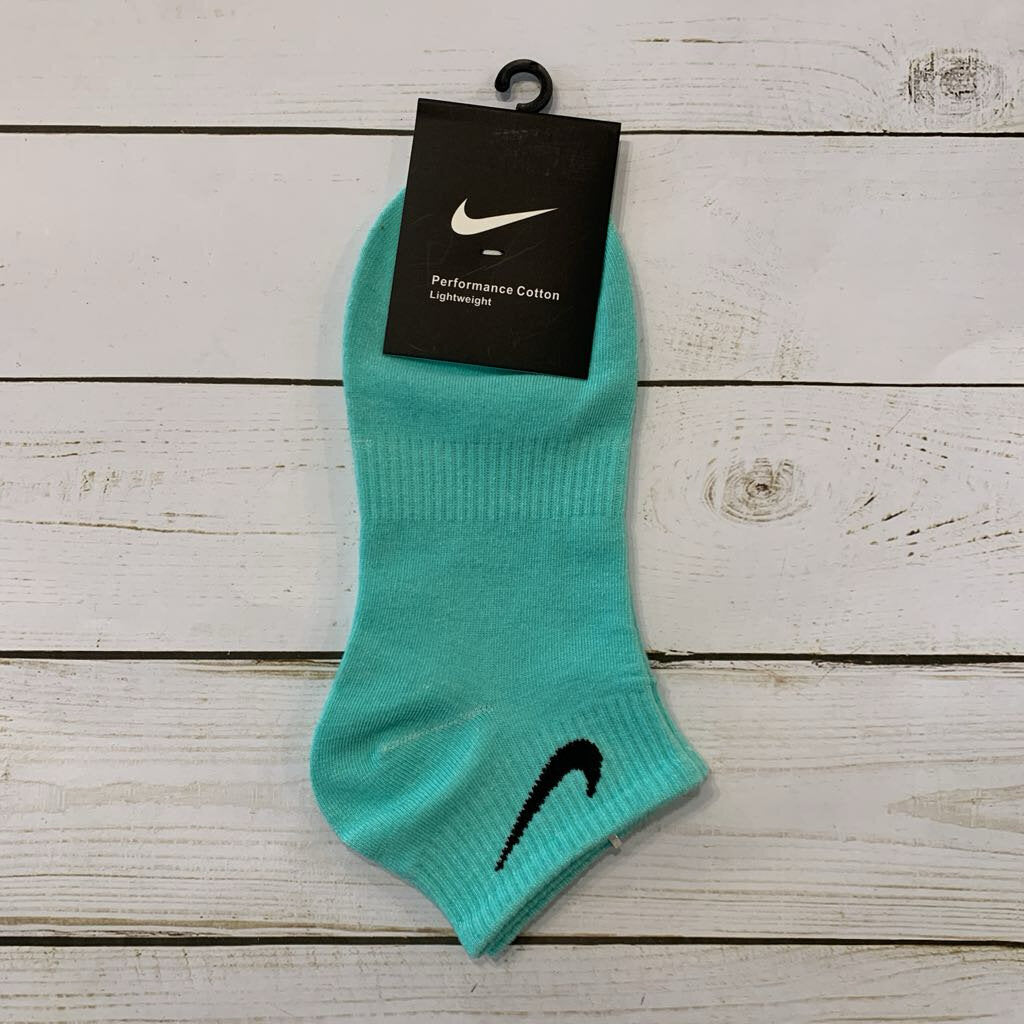 Youth: NEW Mint Ankle Sock
