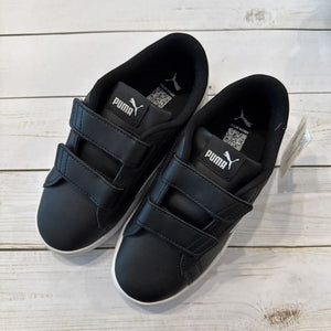 Size 2.5: Black Velcro Sneakers