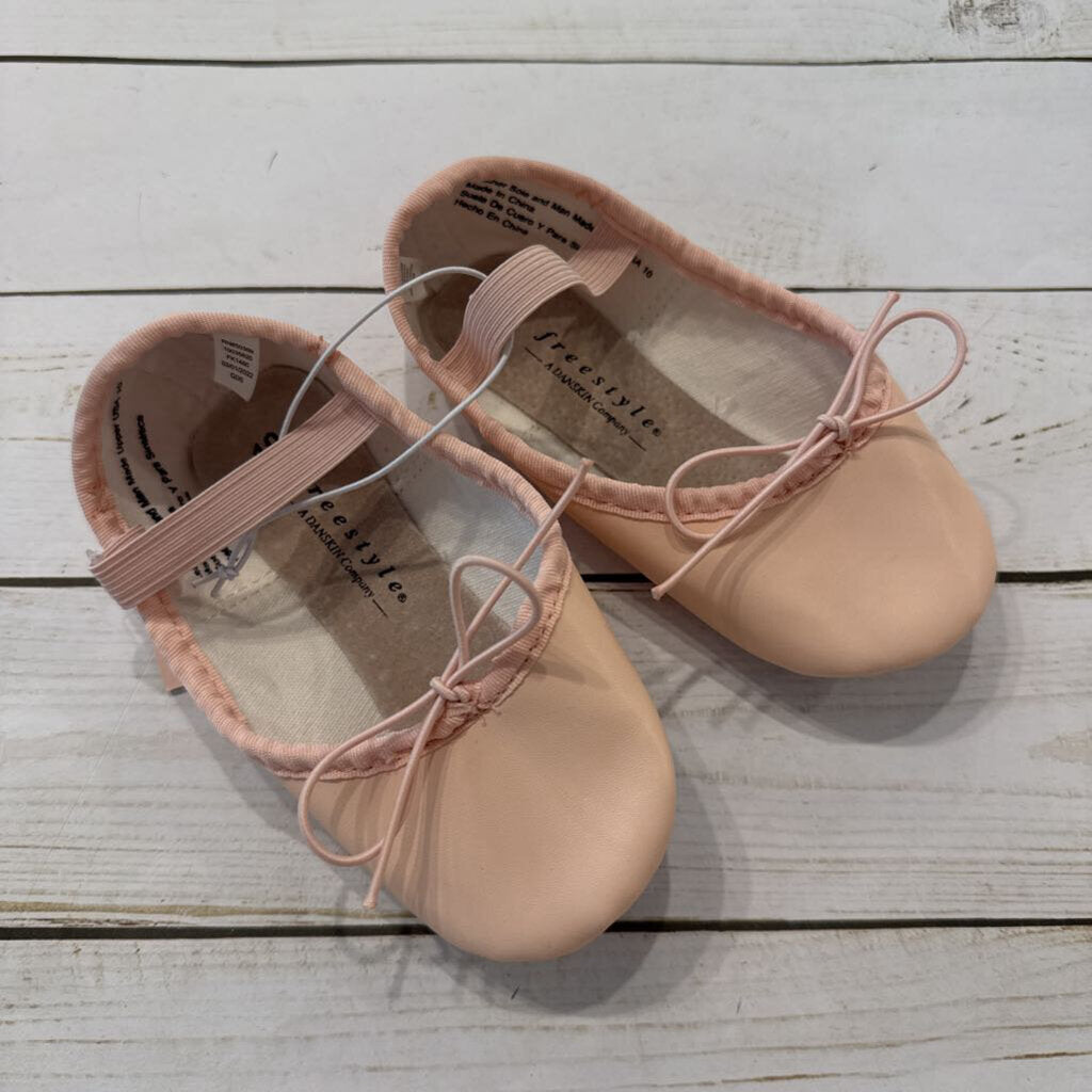 Size 10: NWT Pink Ballet Slippers