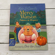 Load image into Gallery viewer, Used Book - Mercy Watson Princess in Disguise
