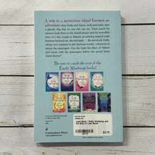 Load image into Gallery viewer, Used Book - Emily Windsnap and the Ship of Lost Souls
