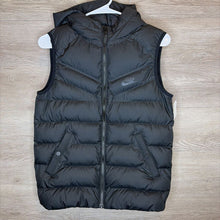 Load image into Gallery viewer, 10/12: Black Puffer Jacket *as is
