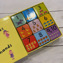 Load image into Gallery viewer, Used Book - I Can Count Board Book Set
