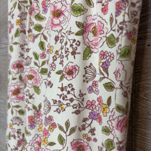 Load image into Gallery viewer, 5: Cream Floral Leggings
