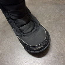 Load image into Gallery viewer, Size 8: Black Whitney II Puffer Mid Boots *reduced

