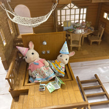 Load image into Gallery viewer, Calico Critter Birthday Cabin w/ Accessories + 2 Figures

