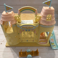 Load image into Gallery viewer, Calico Critter Daycare w/ Bus + Accessories
