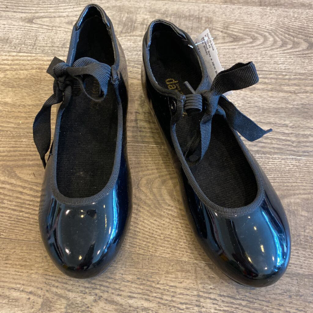 Size 4: NEW Black Tap Shoes