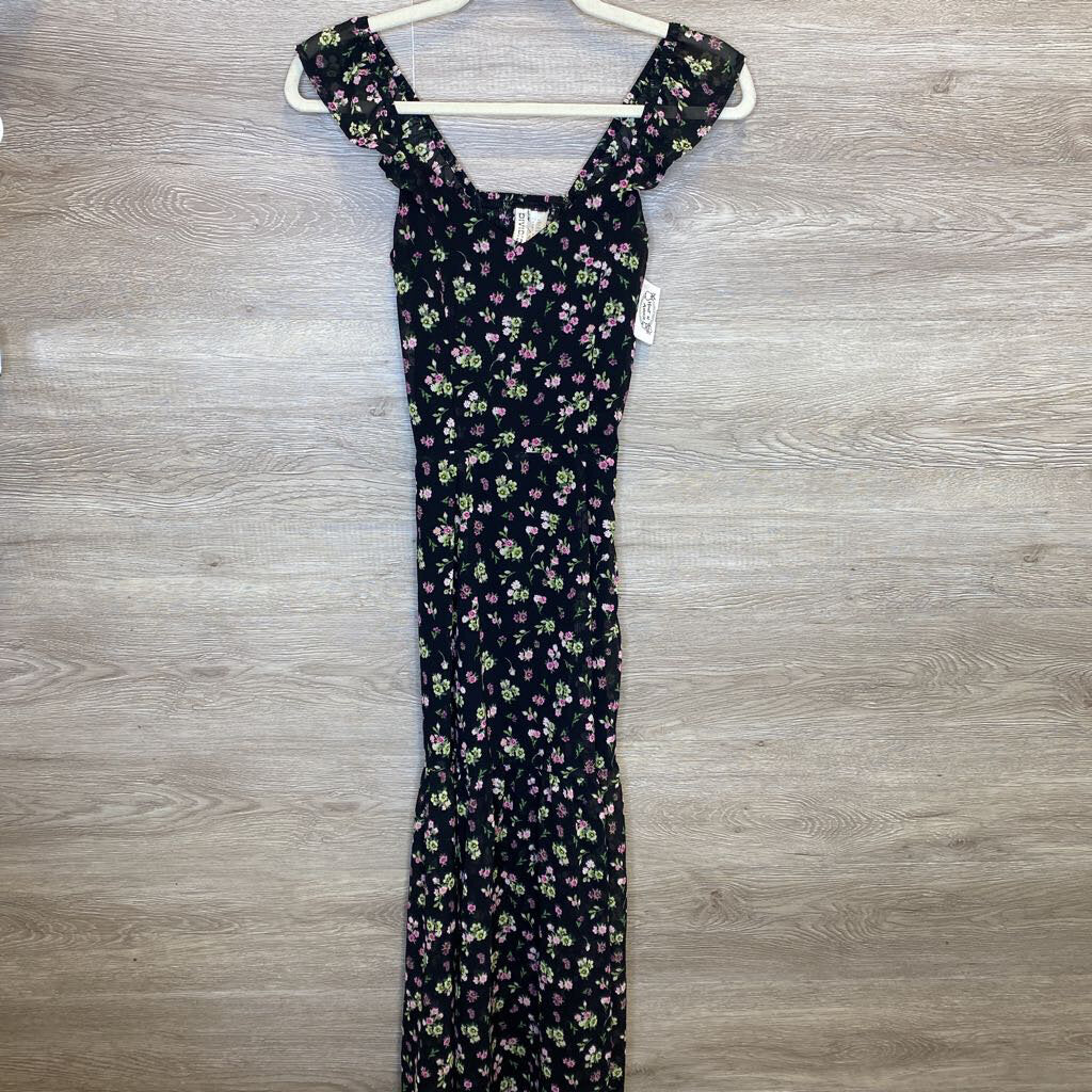 XXS: Black Floral Flutter Sleeve Maxi Dress