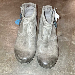 Size 6/36: Gray Oiled Toe Wedge Booties