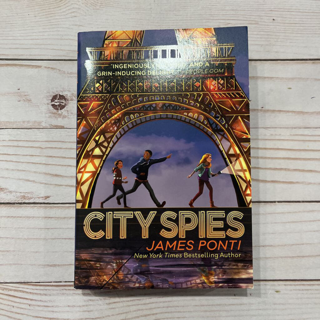 Used Book - City Spies